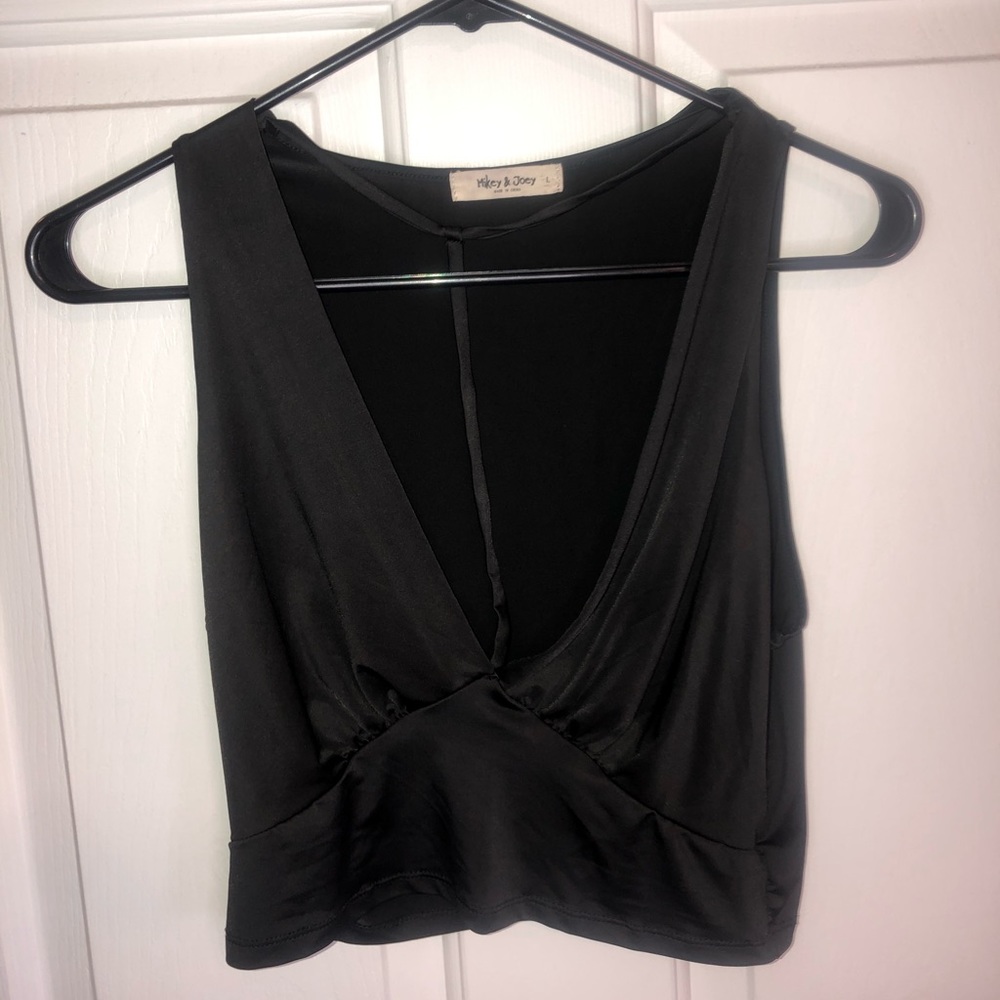 Mikey & Joey size L crop top